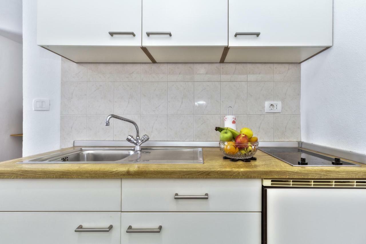 Apartmani Anna Umag Exterior foto