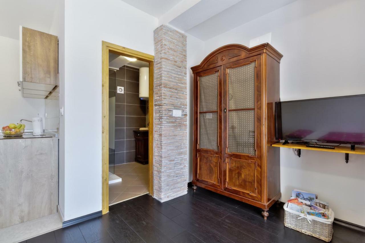 Apartmani Anna Umag Exterior foto